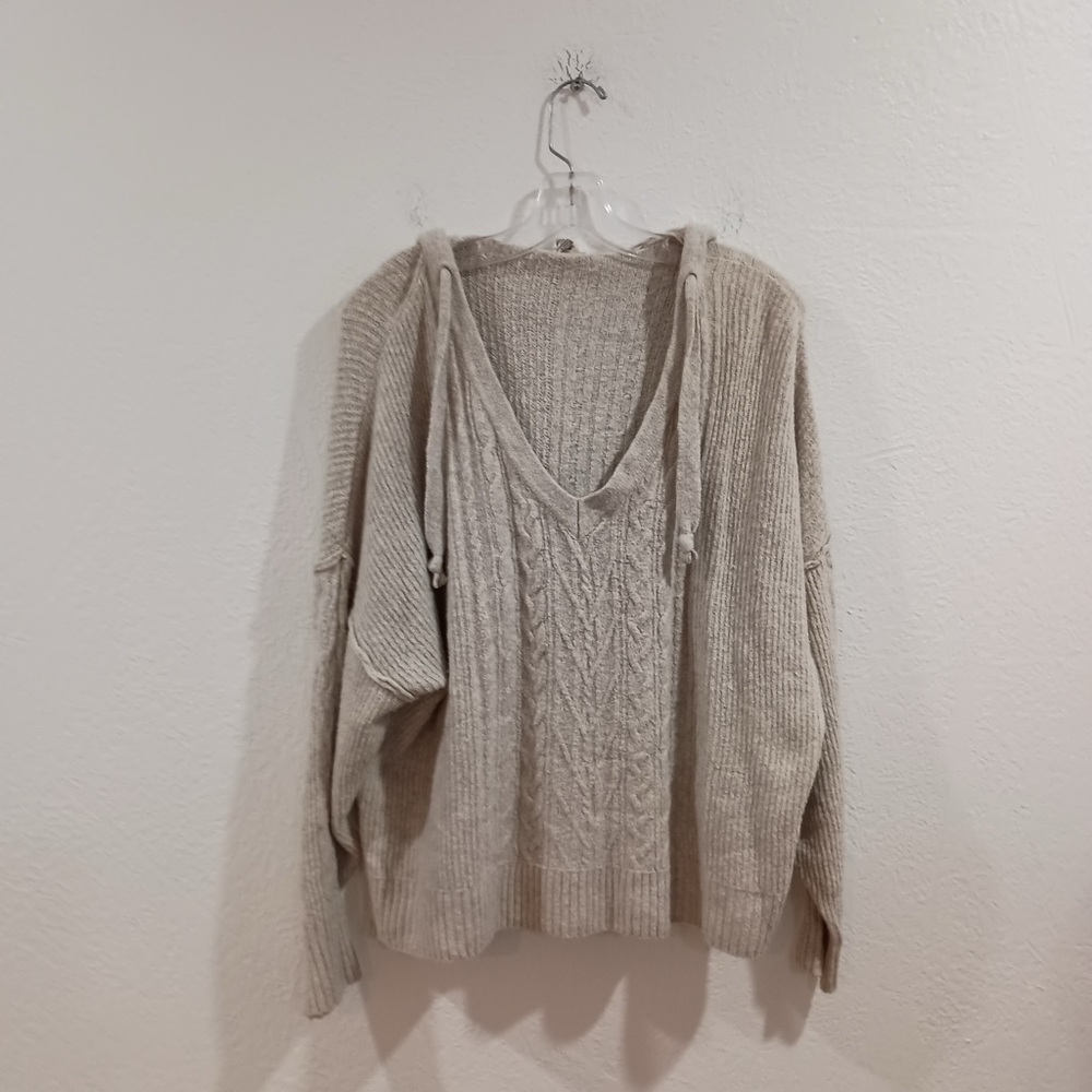 Yes Lola Hooded Pullover Sweater